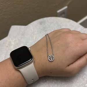 Tory burch necklace